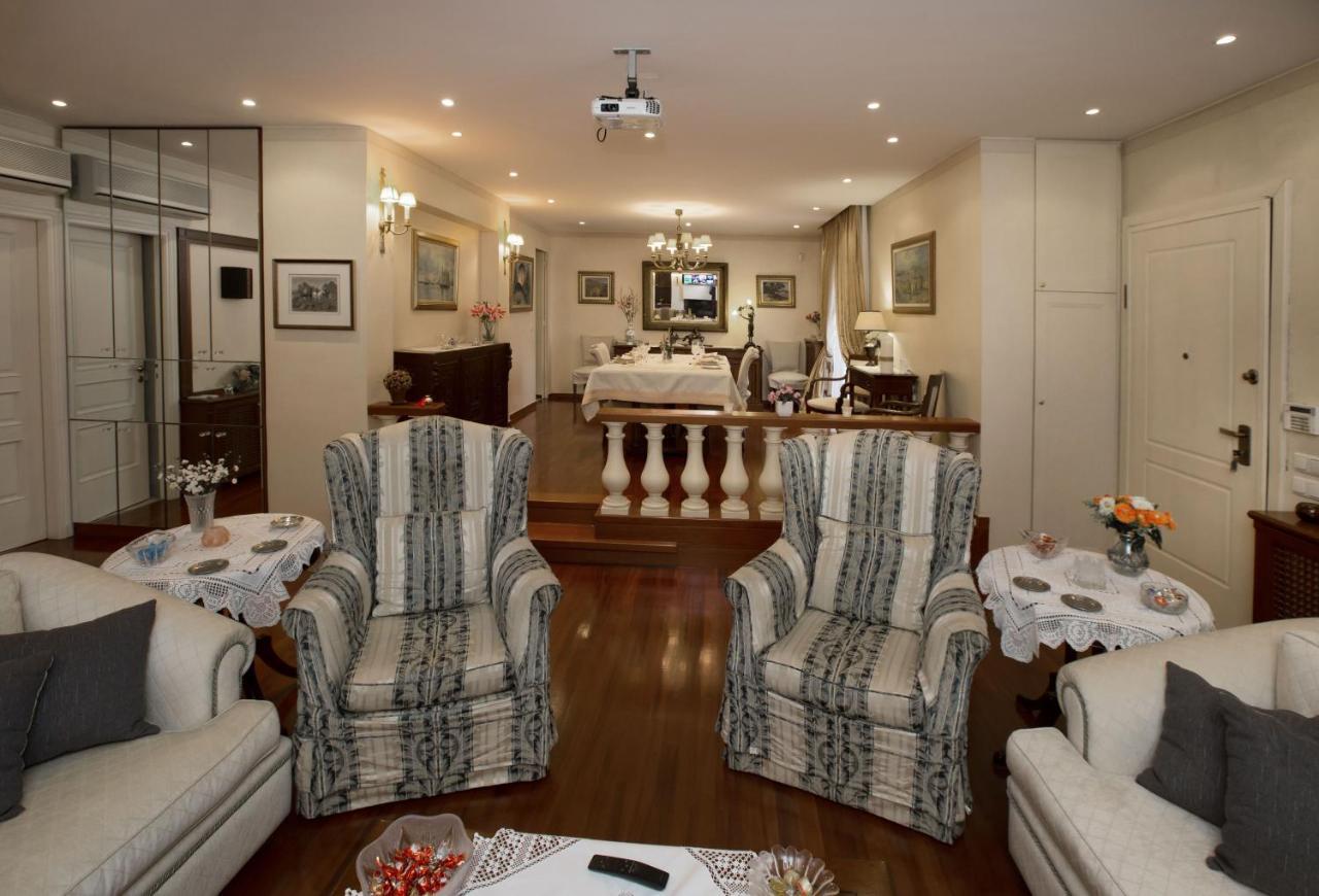Exceptional Villa In Voula Near The Sea 아테네 외부 사진